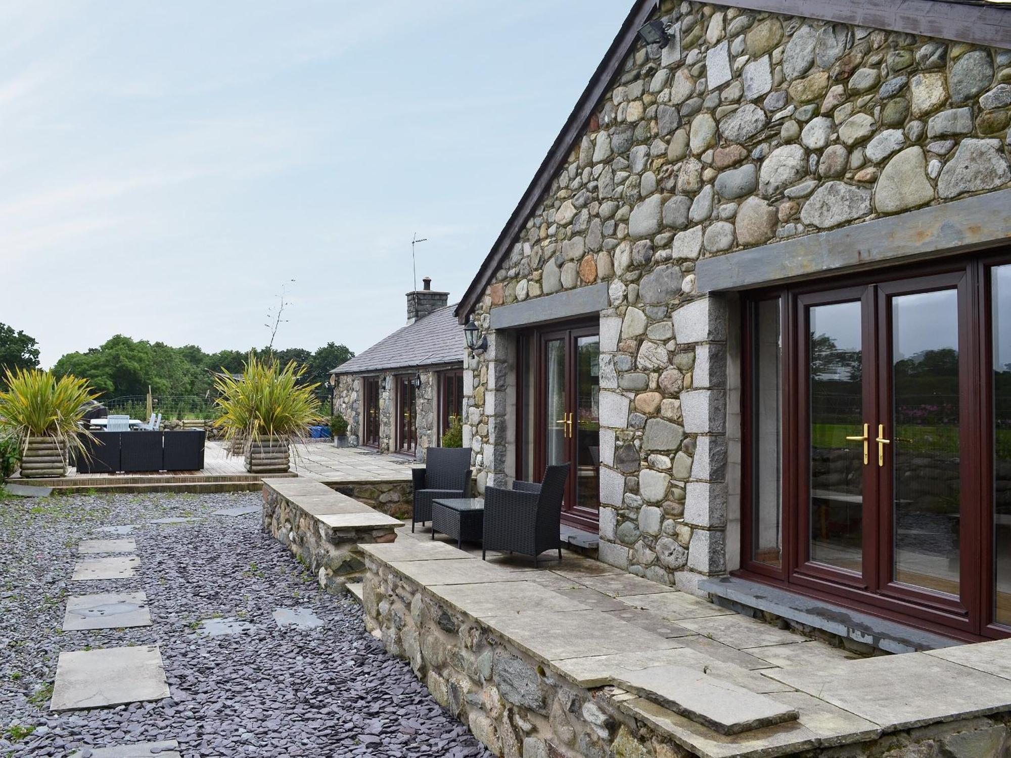 Llanwnda Glanrafon Isafヴィラ エクステリア 写真
